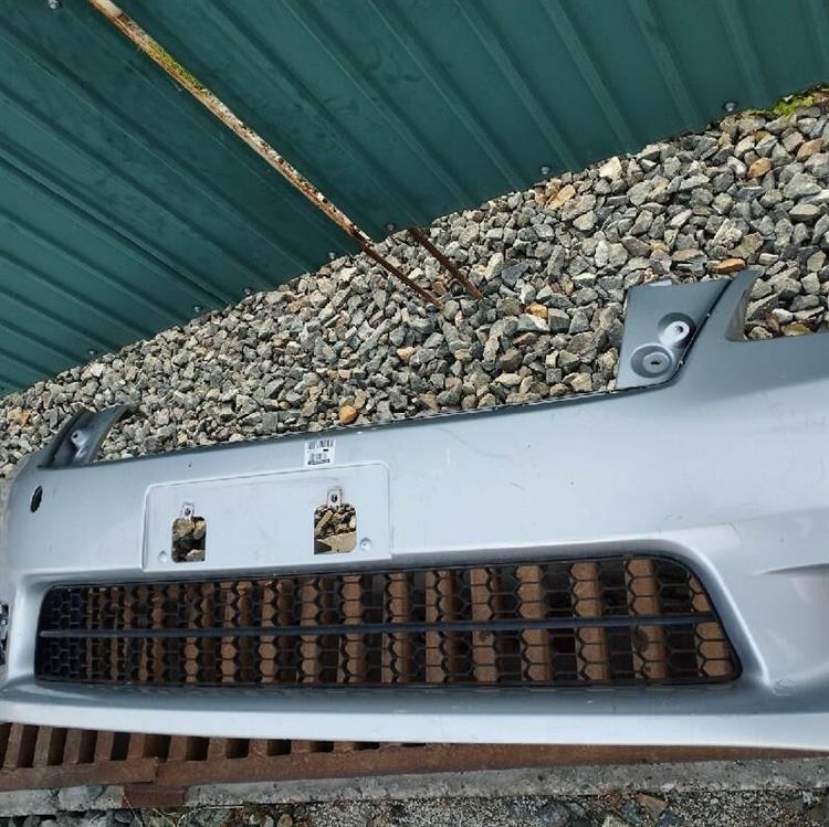Решетка бампера Тойота Марк Х Зио в Липецке 87546